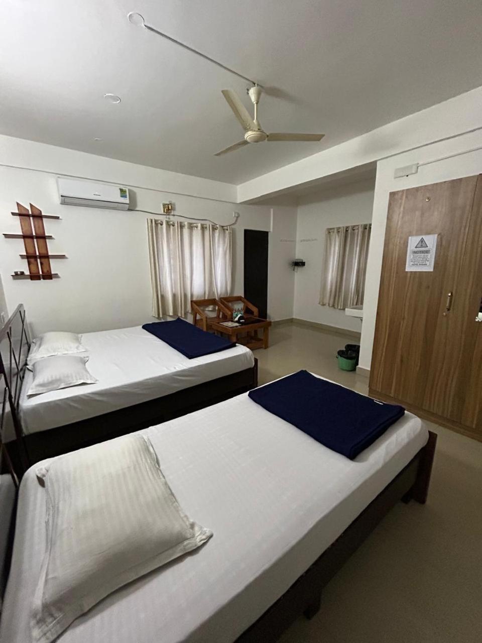 Royal Comfort Inn Bangalore Ngoại thất bức ảnh